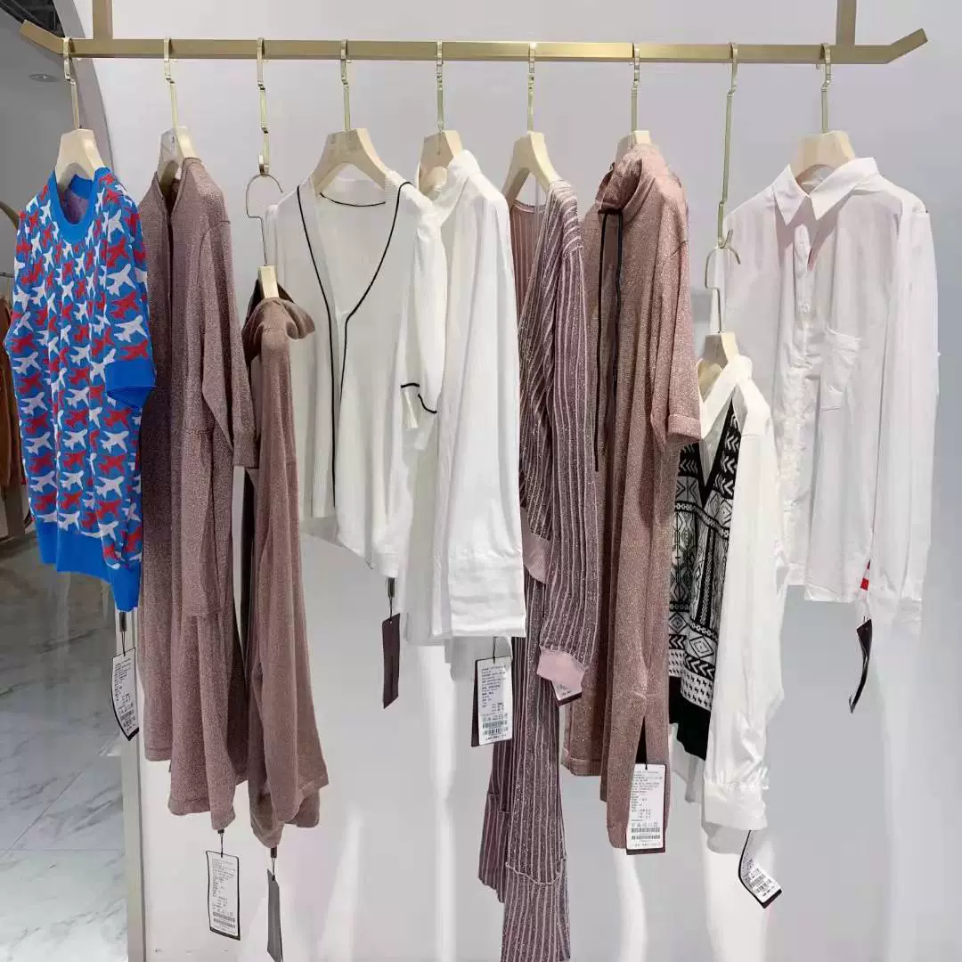 Miss Bao B позы 2023 весенний костюм ледяной свитер топ модный универсальный бренд скидка из первых рук