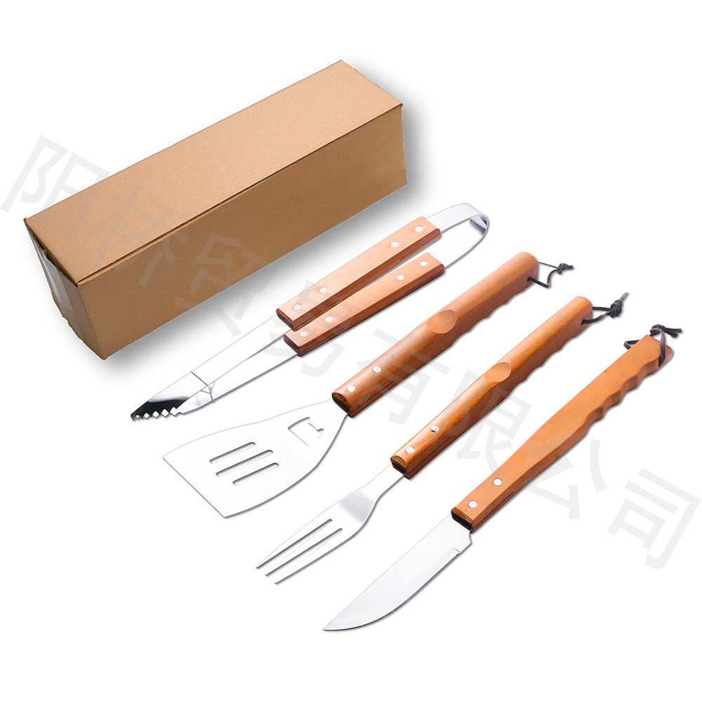 Venta al por mayor de fábrica de exportación de Amazon barbacoa herramientas traje de 4 piezas de madera grano pala de registro tenedor traje de combinación