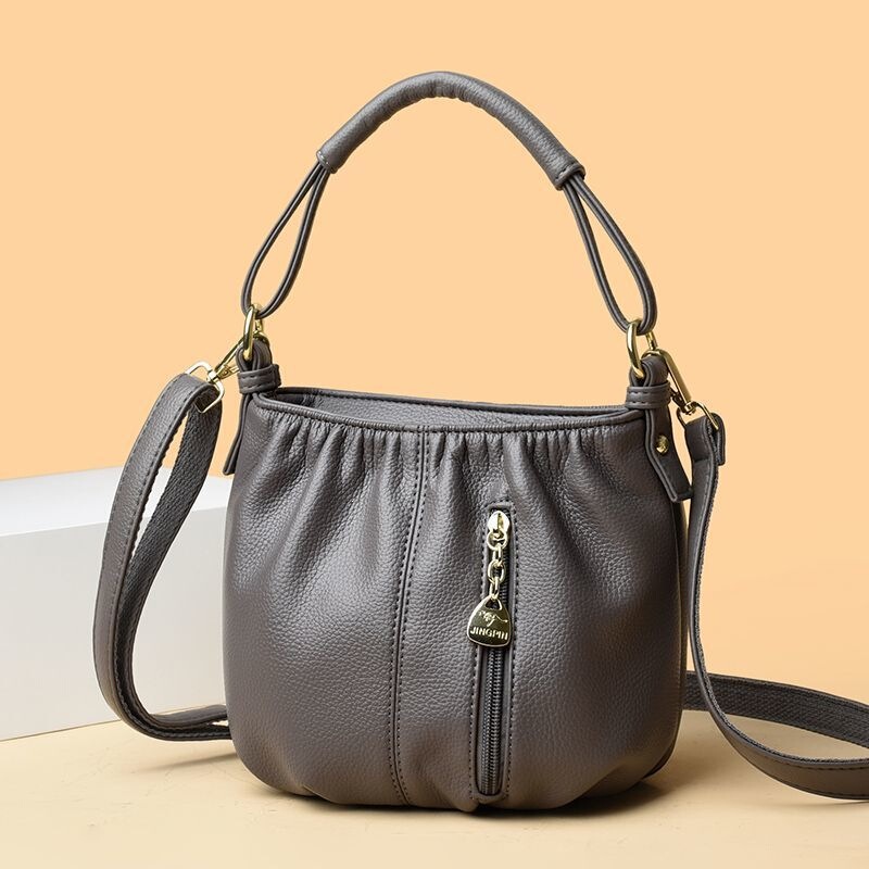 Authentic discontinued soft leather small bag 2026 new versatile handbag shoulder crossbody bag for mother-in-law women's bag PJ Authentic discontinued soft leather small bag 2026 new versatile handbag shoulder crossbody bag for mother-in-law women's bag PJ