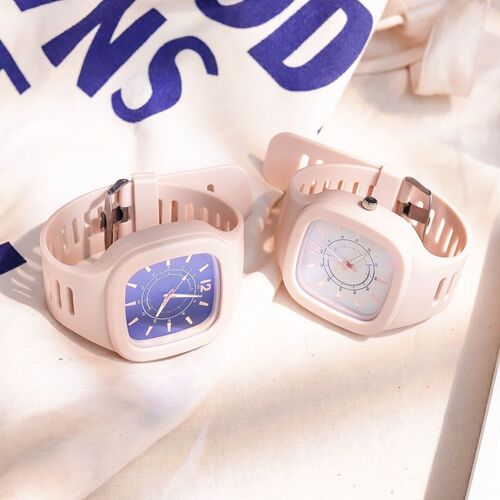 Japanese minimalist watch for women, middle school and high school female students, simple temperament, ins niche design, digital model, waterproof