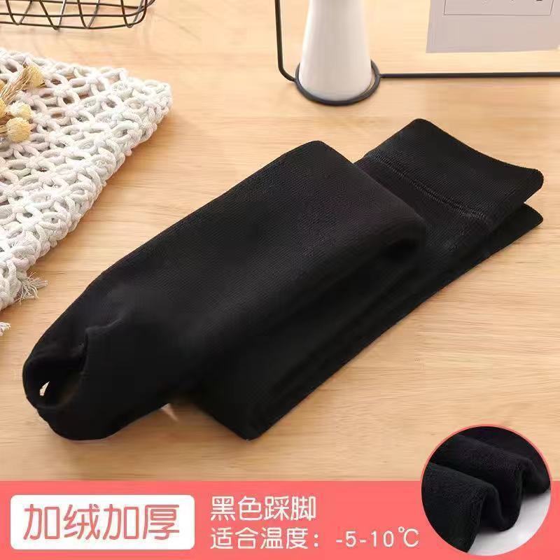 女の子の一体の毛の底のズボンとベルベットの厚い秋冬の大きい子供の縦の条のズボンの靴下の赤ちゃんの厚い毛の外は洋風を着ます。