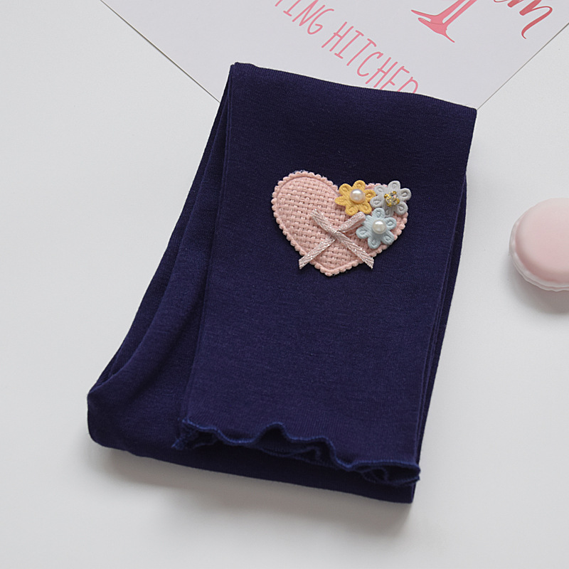 Polainas de las niñas otoño 2022 nuevos niños de la flor delgada elástica desgaste exterior del bebé niñas primavera y otoño pantalones delgados