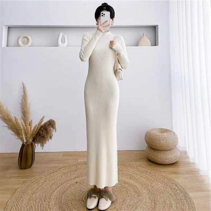 French-style round-neck slim-fit knitted dress for women, autumn and winter, gentle and elegant, mid-length base sweater dress French-style round-neck slim-fit knitted dress for women, autumn and winter, gentle and elegant, mid-length base sweater dress