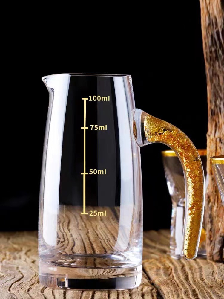 Juego de caja de regalo de copa de vino de hoja de oro de alta gama, dispensador de vino de hoja de oro para el hogar de alta gama, adornos de vino de cristal de alta gama al por mayor