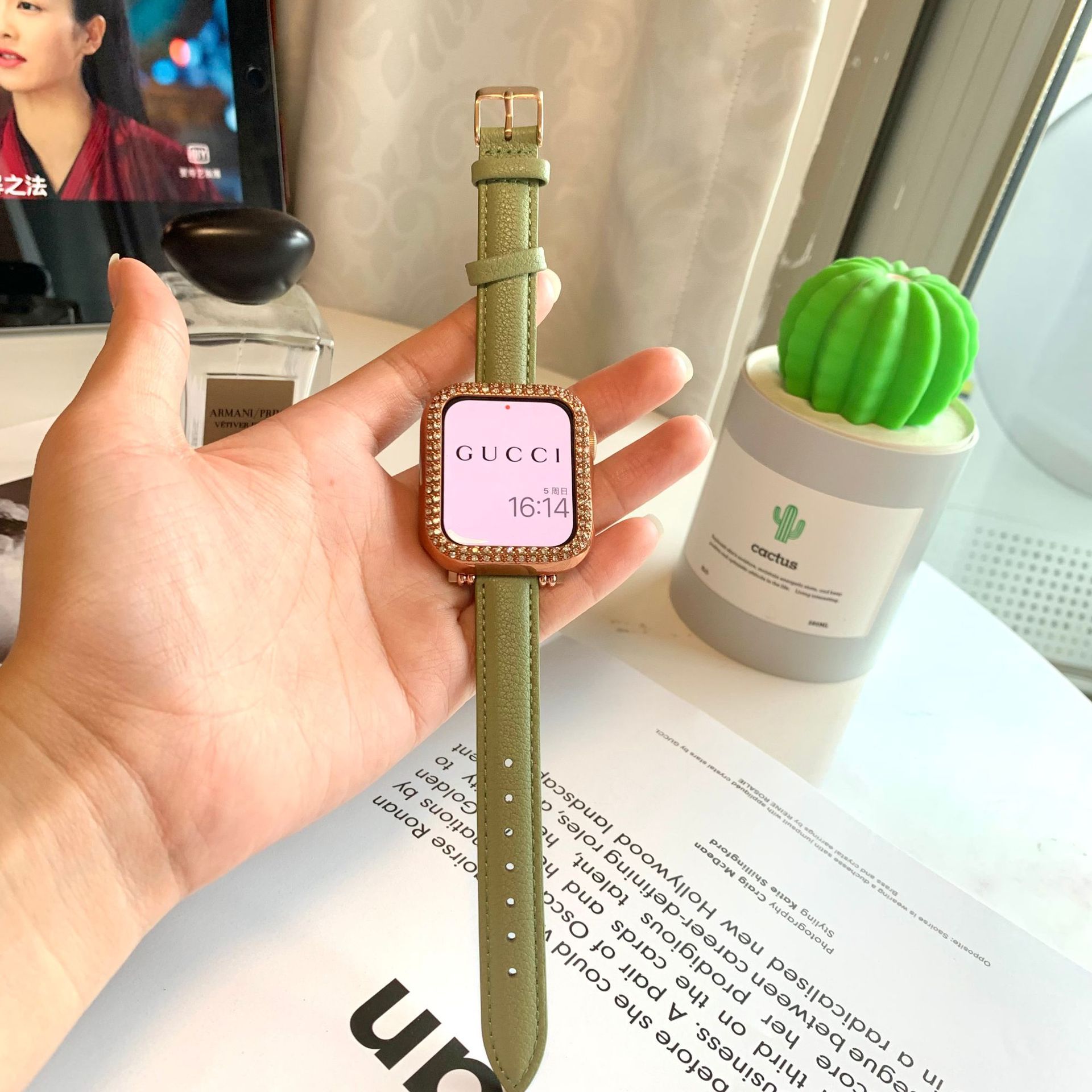 适用苹果手表iwatch7/6/5/4/3/2/1/se代小清晰抹茶绿双珠皮表带潮|ru