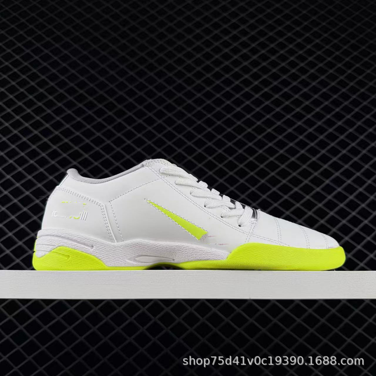 Putian comercio exterior Total 90 zapatos de fútbol cómodos y versátiles antideslizantes zapatos deportivos resistentes al desgaste zapatos de entrenamiento de moda para hombres y mujeres