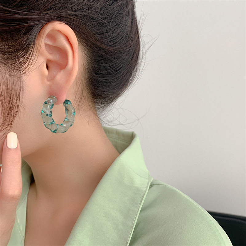 1 Pair Casual Simple Style C Shape Arylic Ear Studs display picture 2
