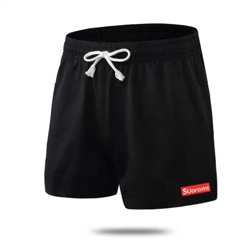 Fashionable elastic shorts