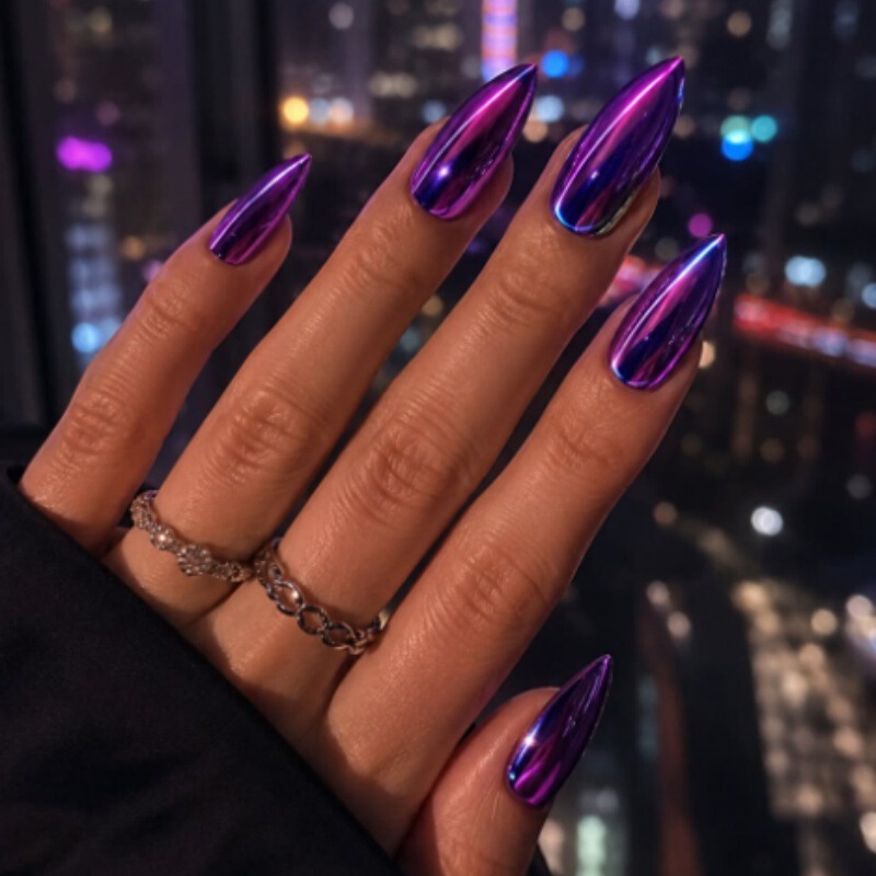 24 Pieces of Purple Iridescent Uv-Coated Fashionable Almond-Shaped Press-On Nails, Same Style as on Instagram, Full Coverage Nail Stickers