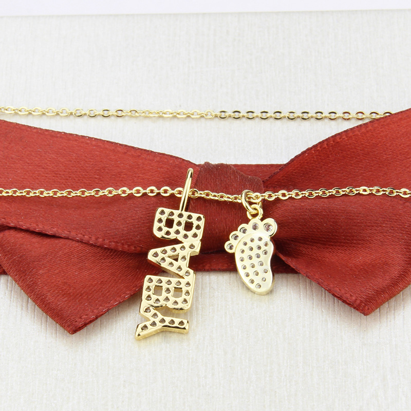 inlaid zirconium BABY MAMA cat claw pendant necklace