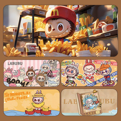 アニメのlabubuマウスパッドの大きいサイズのコンピュータのテーブルパッドのゲームパッドの滑り止めのロックを厚くします。