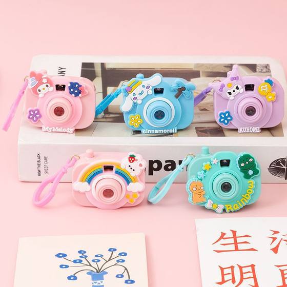 Cartoon luminous projection camera cute simulation camera bag bag pendant key chain Yiwu stall small toy supply