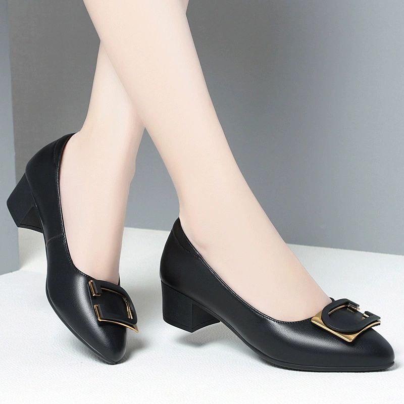Кожаные туфли-лодочки на каблуке в английском стиле с пряжкой - нескользящие, комфорт британский стиль для женщин