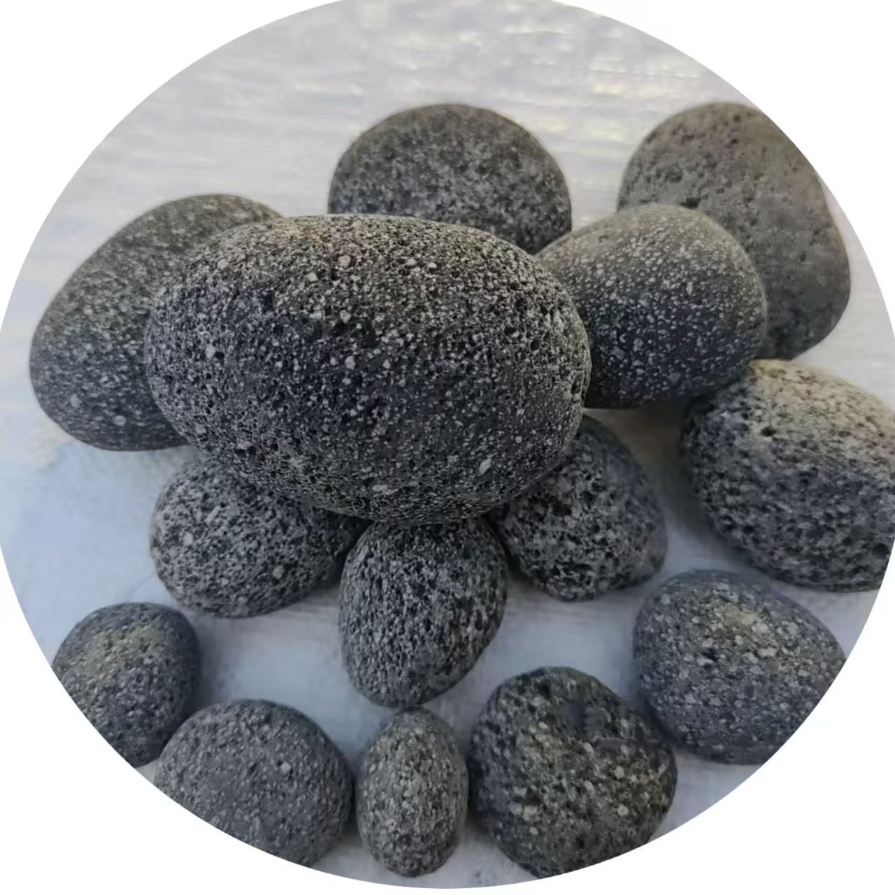 烧烤专用石硬质磨圆无火黑色火山石球 烧烤石 香薰扩香石子