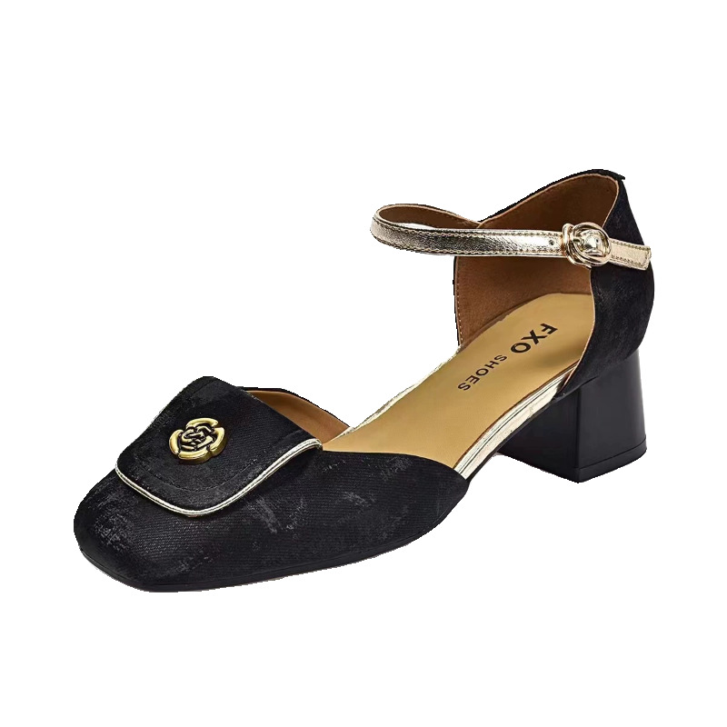 Sandal nữ da thật quai ngang gót vuông cao 6 cm kiểu mới mùa hè — Màu be