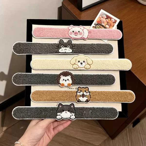 Cute long animal-shaped hair clips, cartoon-style, perfect for girls to use when washing their face, tidying up stray hairs, and styling bangs; wholesale hair accessories for makeup
