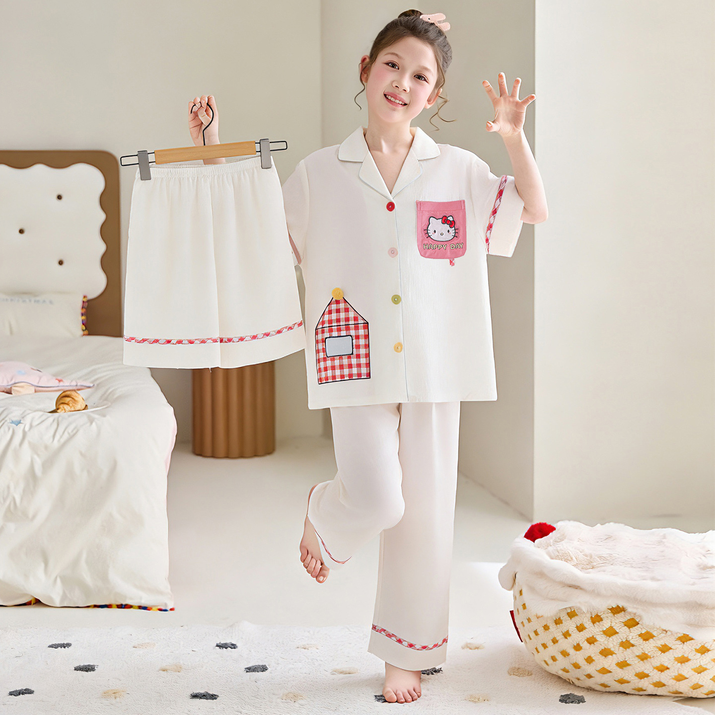 Pijamas infantiles niñas de verano ropa delgada para bebés ligera y transpirable 2026 nuevo conjunto de hielo de tres piezas