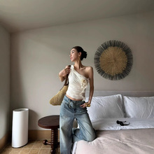 25夏季 小众设计斜肩露背修身短款立体玫瑰背心上衣海边度假风