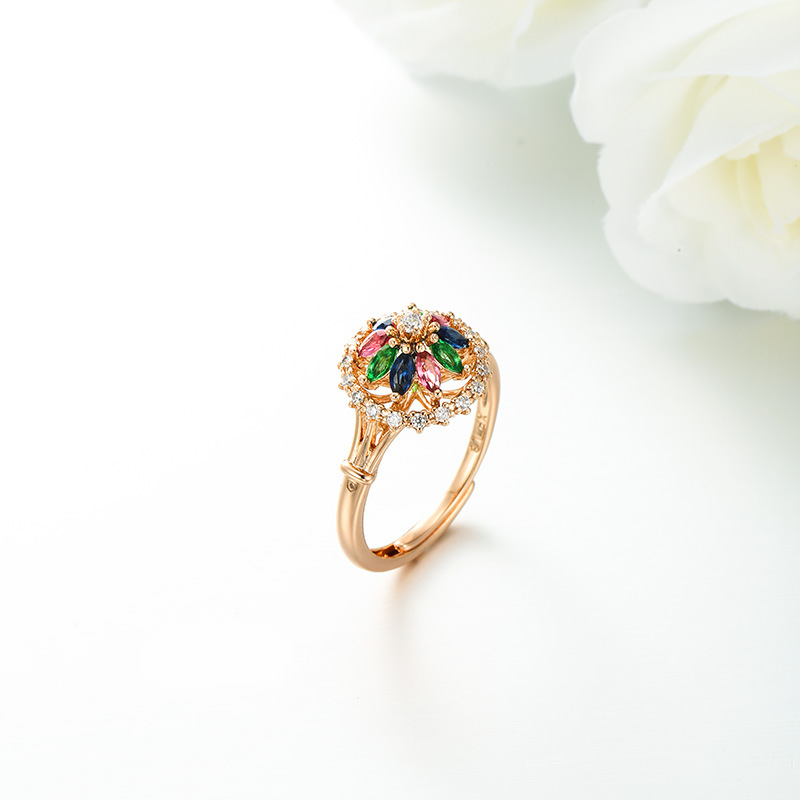 Xuping aleación de cobre galvanizado 18k color incrustado gemas artificiales nicho de diseño transfronterizo europeo y americano anillo ajustable