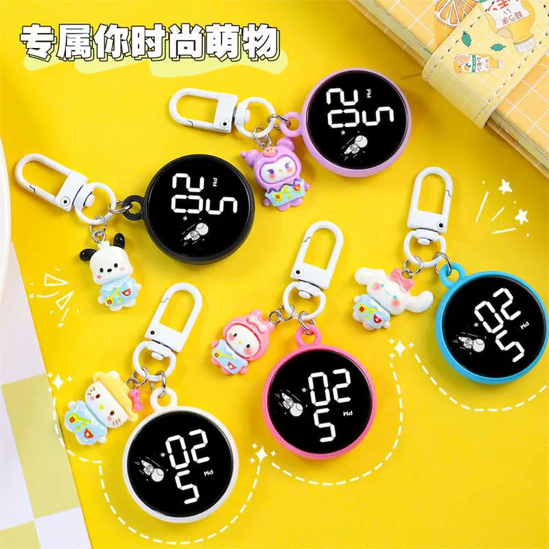 钥匙扣电子表学生动漫卡通太空人夜光数显便携防水背包挂件表批发