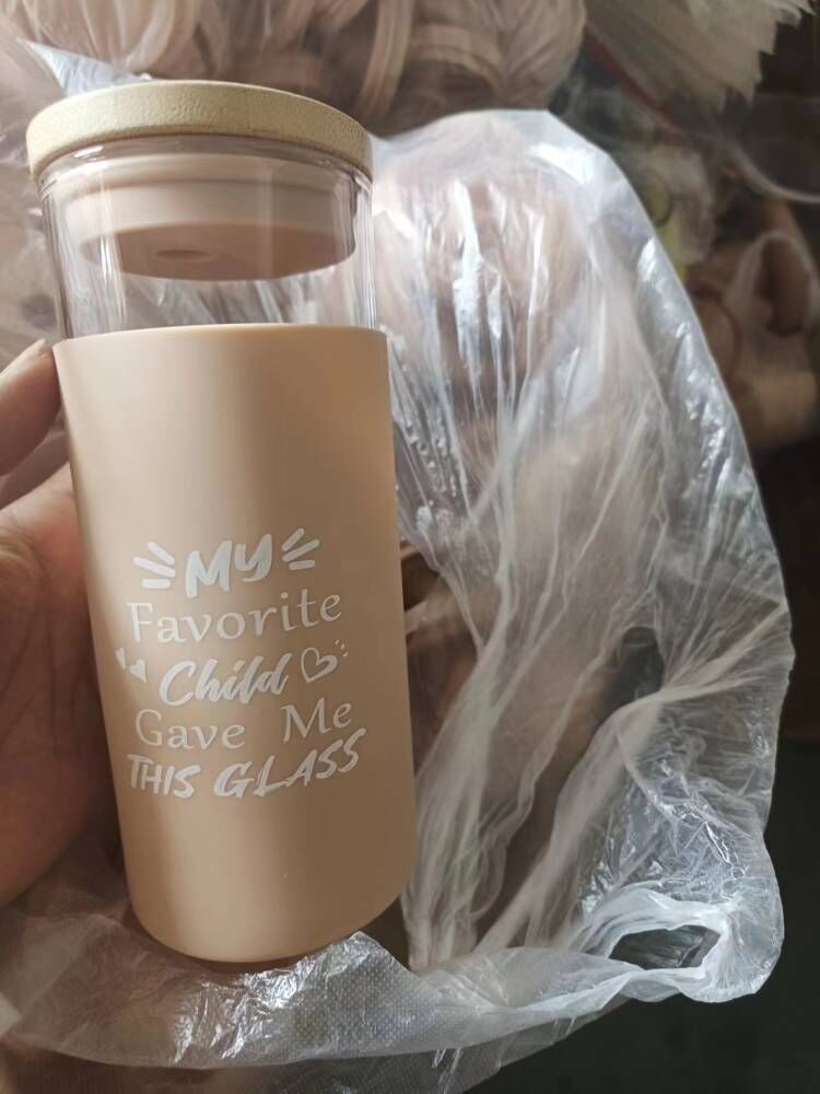 Cubierta de bambú transfronteriza taza de paja de borosilicato resistente a altas temperaturas simple con cubierta de silicona aislada taza de agua de vidrio Personalización de lotes pequeños
