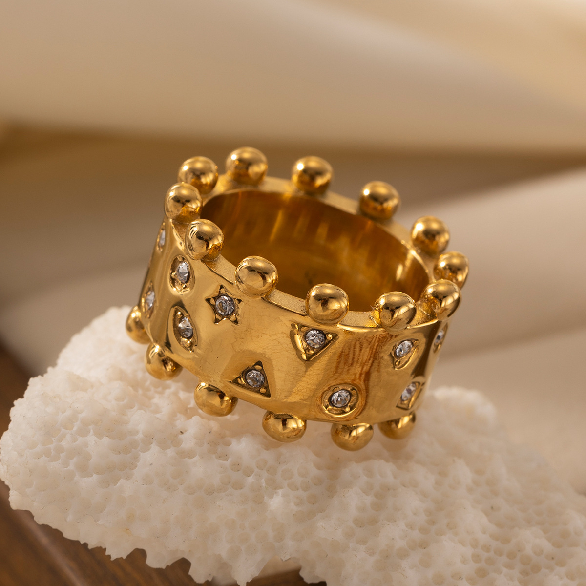 Anillo de acero inoxidable de Nicho de alta calidad, anillo abierto de zircón de forma especial, mujer no se desvanece en venta transfronteriza