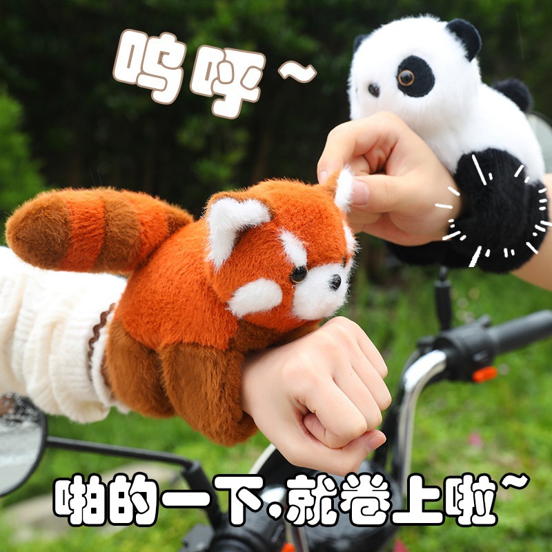 网红啪啪圈手环卡通水豚卡皮巴拉毛绒玩具可爱拍拍圈手环儿童礼物