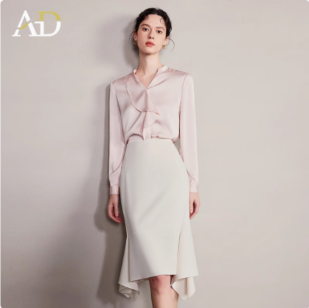 Pink long-sleeved shirt + white skirt