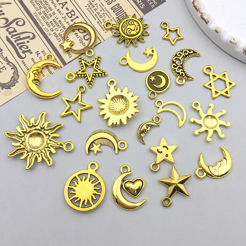 20 Models Per Model 1, 20/Pack Quantity 20 Models Per Model 1, 20/Pack Alloy Sun Star Moon Pendant