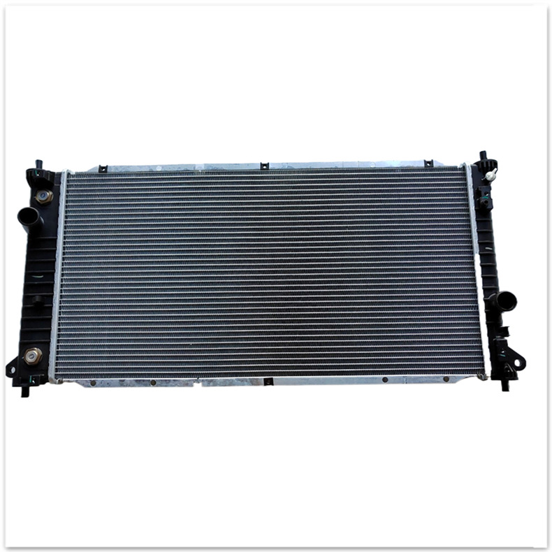 2131034620 2131034224 is suitable for Ssangyong Korando radiator assembly water tank