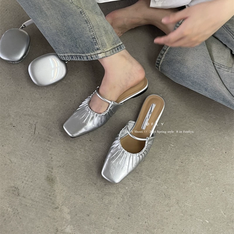 Фэнли-я плоские складки baed head half slippers женская обувь на 2024 летнюю ночь французский ветер нежная полупроводность