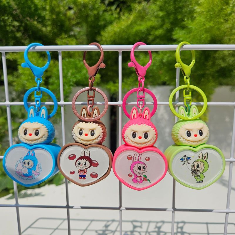 国境を越えた新しい漫画ギターを弾くラブブ羊キーホルダーペンダント学生かわいいスクールバッグキーホルダー卸売|undefined