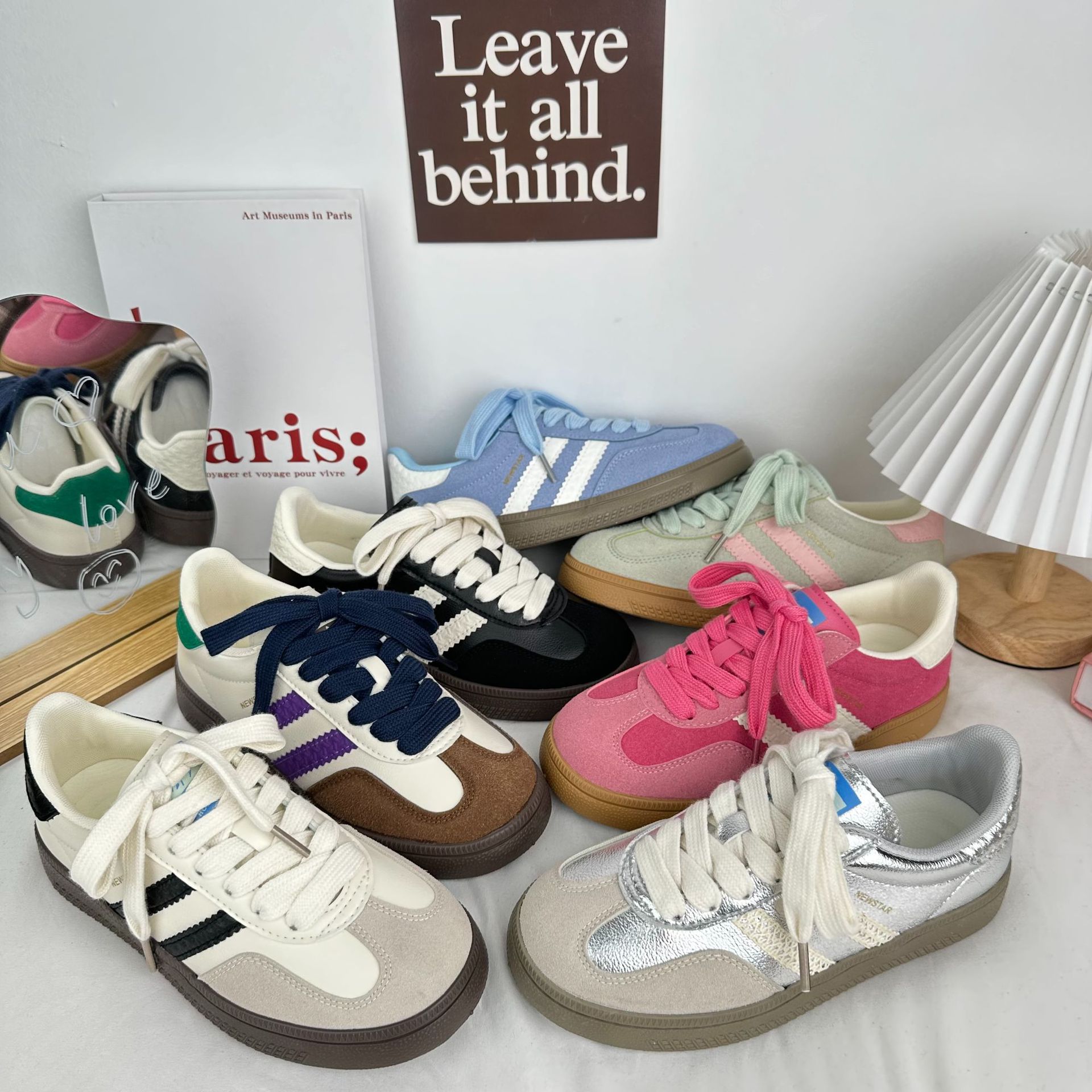 Yuanbo 2024 primavera y verano zapatos de entrenamiento alemán amarillos de moda para mujeres de nicho universal zapatos de skate británico de color 5097