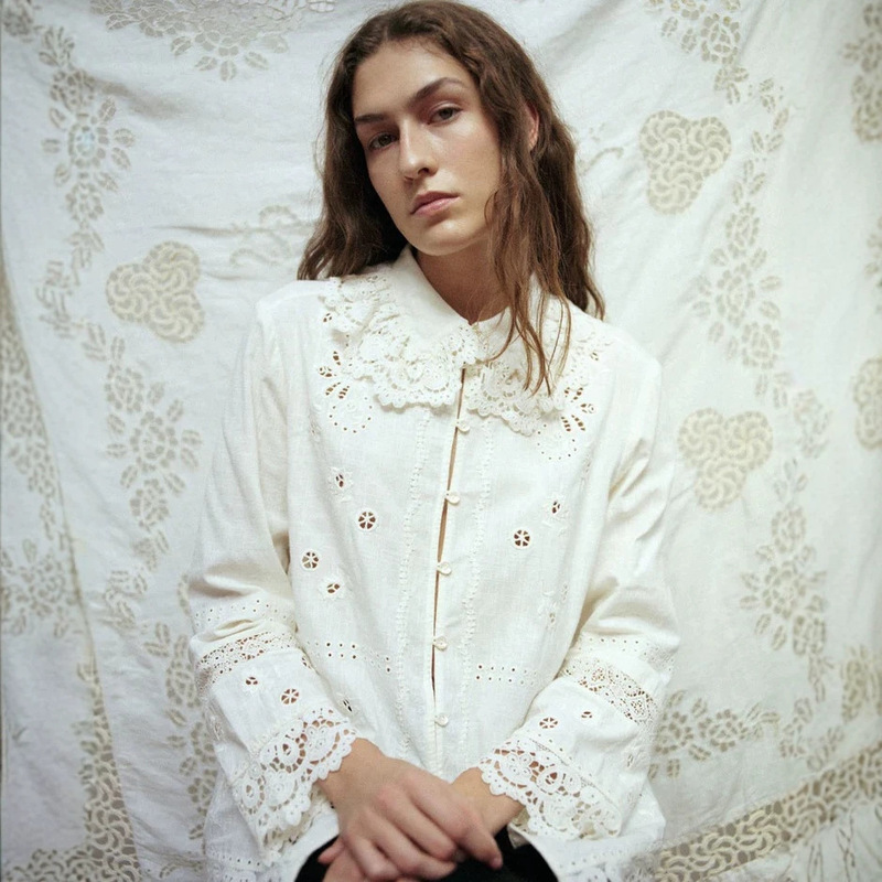 French-style women's shirt, new early autumn 2026 collection, sweet hollow-out embroidered lace trim, sweet style doll collar top French-style women's shirt, new early autumn 2026 collection, sweet hollow-out embroidered lace trim, sweet style doll collar top