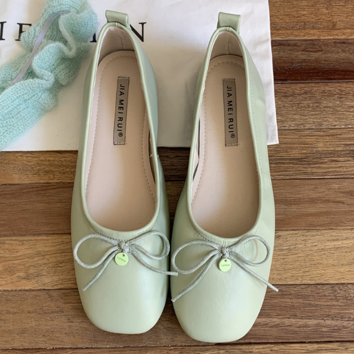 现货复古软芭蕾舞鞋子女圆头浅口蝴蝶结单鞋温柔糖果色平底豆豆鞋