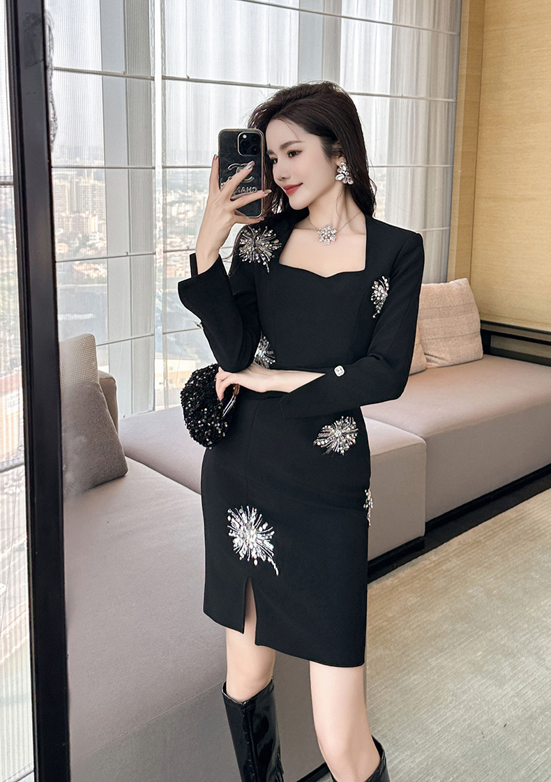Đầm bodycon cổ vuông đính đá dáng ôm thiết kế cầu kỳ — Màu đen chi tiết 6