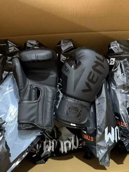 Adult and Children's Boxing Gloves for Men and Women, Suitable for Sandbag Training, Freestyle Fighting, Muay Thai, and Sanda, with Thickened and Breathable Design