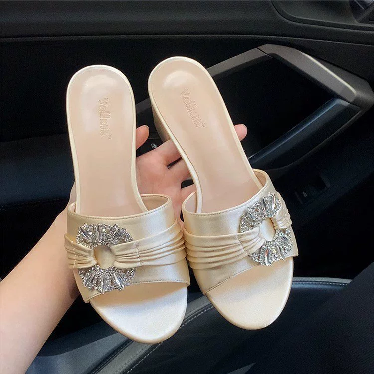 Высококачественные повседневные уличные тапочки с кристаллами интернет-знаменитостей для женщин на среднем и толстом каблуке, легкие слипоны в западном стиле в стиле принцессы