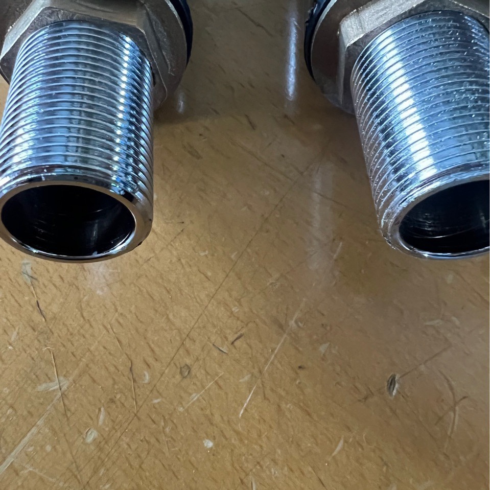 Thermostatic Valve Triple Bathtub Mixing Valve Angled Faucet Foot Mixer Thermostatic Energy-Saving Mixing Valve Modern Minimalist