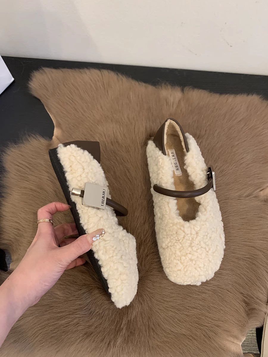 2024 neue Herbst- und Winterschuhe aus Samt mit runder Spitze, flachem Mund, Temperament mit flachem Boden, warme Bohnen, französische haarige Schuhe für_voghion.com