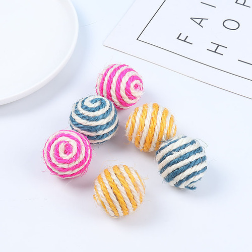 Wholesale pet supplies Amazon 4cm sisal ball with sound interactive funny cat ball scratch-resistant cat toy ball