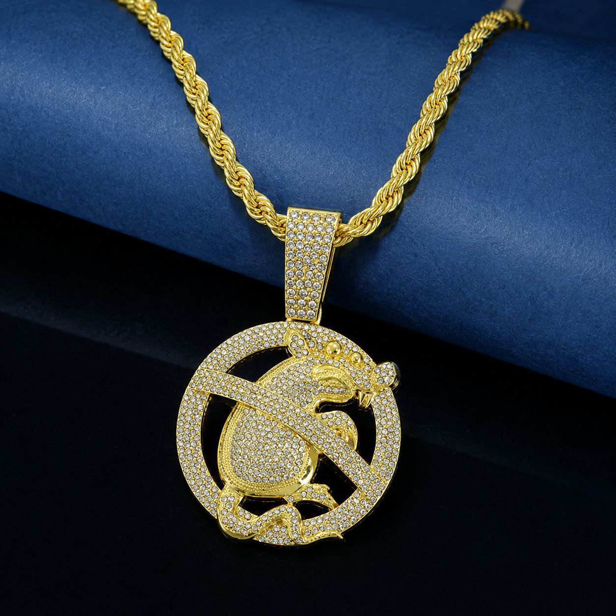 Nuevos productos transfronterizos europeos y estadounidenses de aleación de diamante completo collar colgante de ratón hip-hop con joyería collar cubano al por mayor
