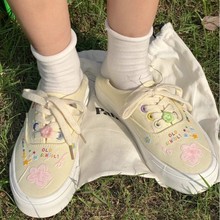 原创款夏季新品涂鸦小白鞋百搭艺术可爱学生奶黄帆布鞋女