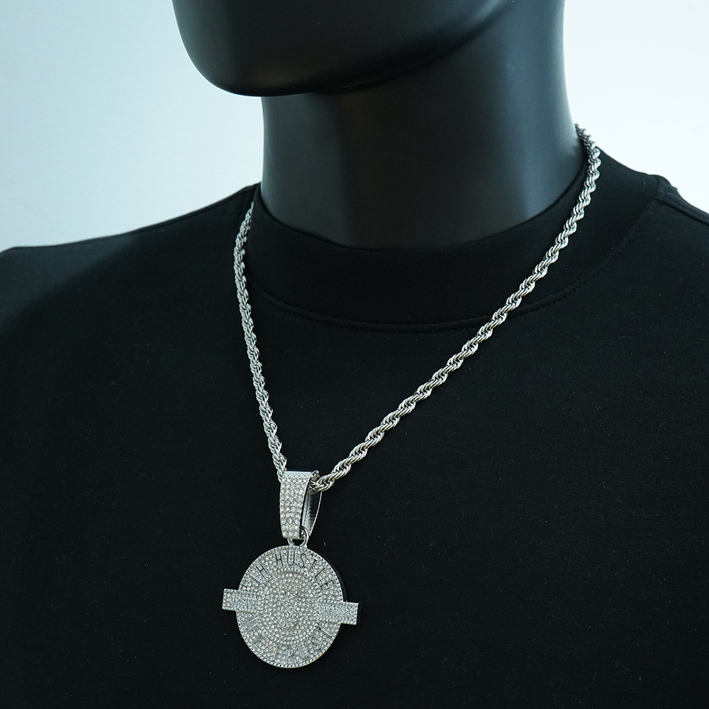 Collar de colgante para hombres europeos y estadounidenses estilo hip-hop popular cubano lleno de diamantes letras de aleación colgante joyería al por mayor