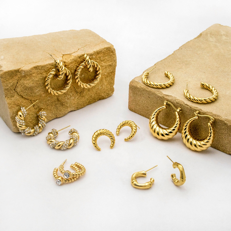 11g Weight Vacuum Plating Gold Plating Process 304 Stainless Steel Ear Needle Material 1 Pair Fashion C Shape Plating Inlay 304 Stainless Steel Artificial Gemstones Ear Studs