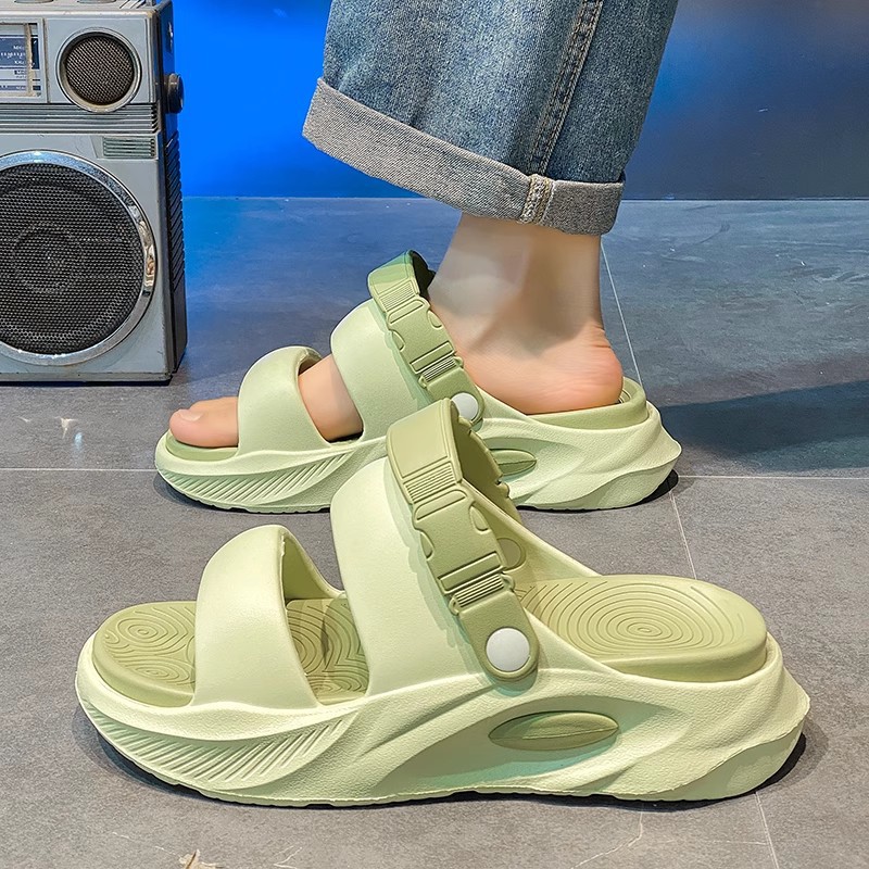 Zapatillas deportivas transfronterizas verano para hombres 2025 nuevo estilo exterior para adolescentes conduciendo sandalias de playa resistentes al desgaste de suela gruesa antideslizante