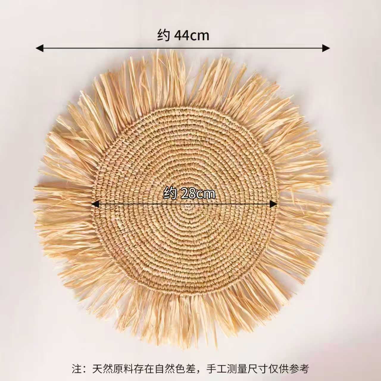 Decoración de pared con mantel individual de 44 cm.