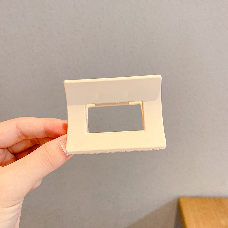 Gran tiburón clip leche serie café clip de pelo mujer cabeza espalda temperamento simple pelo agarre horquilla moda pelo accesorios al por mayor