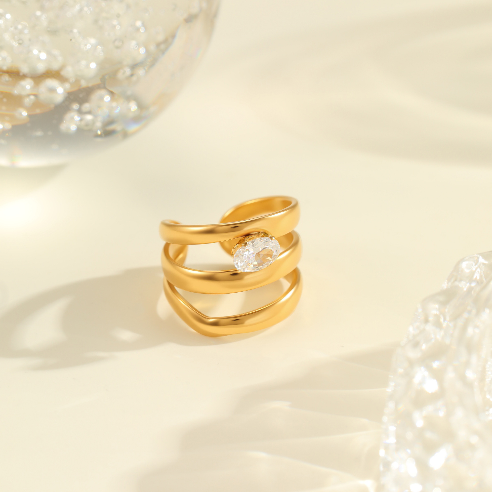 Zweifarbige, stapelbare, zarte Ringe, trendiges Set aus verschiedenen Metallen zum Kombinieren, minimalistische, dünne Gold- und Silberringe, gravierte Initialen und Sternsymbole, 3-5 Stück zum Stapeln, Mode_voghion.com