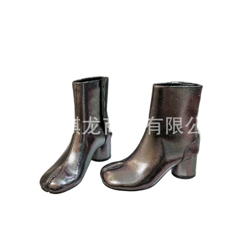 高端2025秋冬时髦真皮复古粗跟分趾马丁靴猪蹄短靴显瘦时装单靴女|undefined